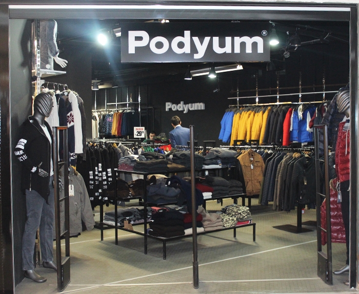 PODYUM GİYİM