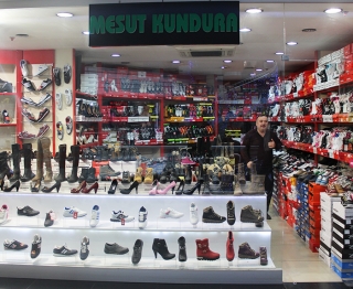MESUT KUNDURA